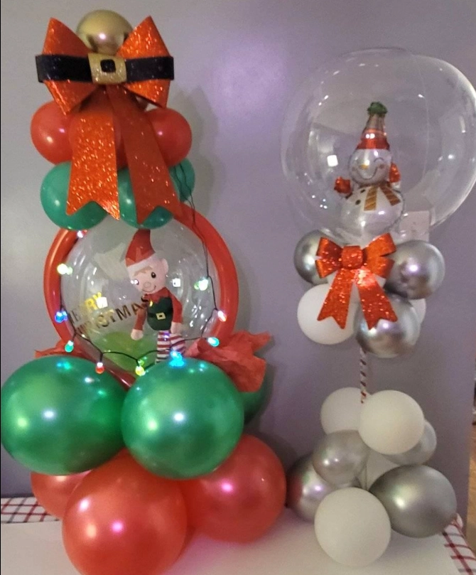 Christmas balloon bouquet